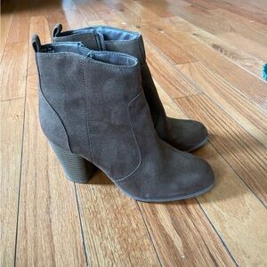 Elegant Brown Ankle Booties